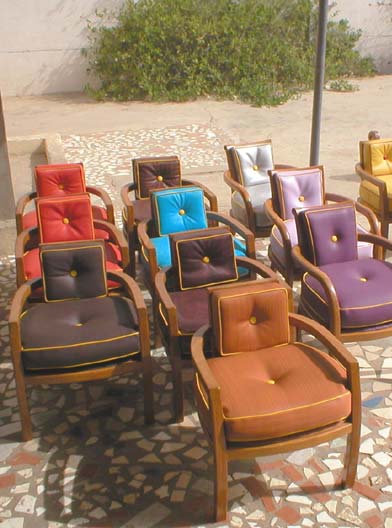 Cliquer pour voir matières et couleurs
